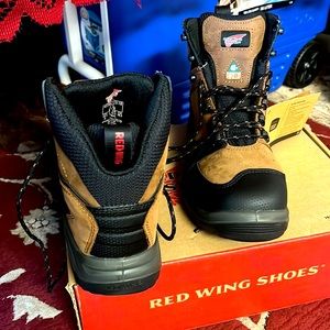 Red wing shoes